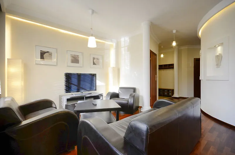 Otel Dom & House - Apartments Port Monte Cassino Sopot